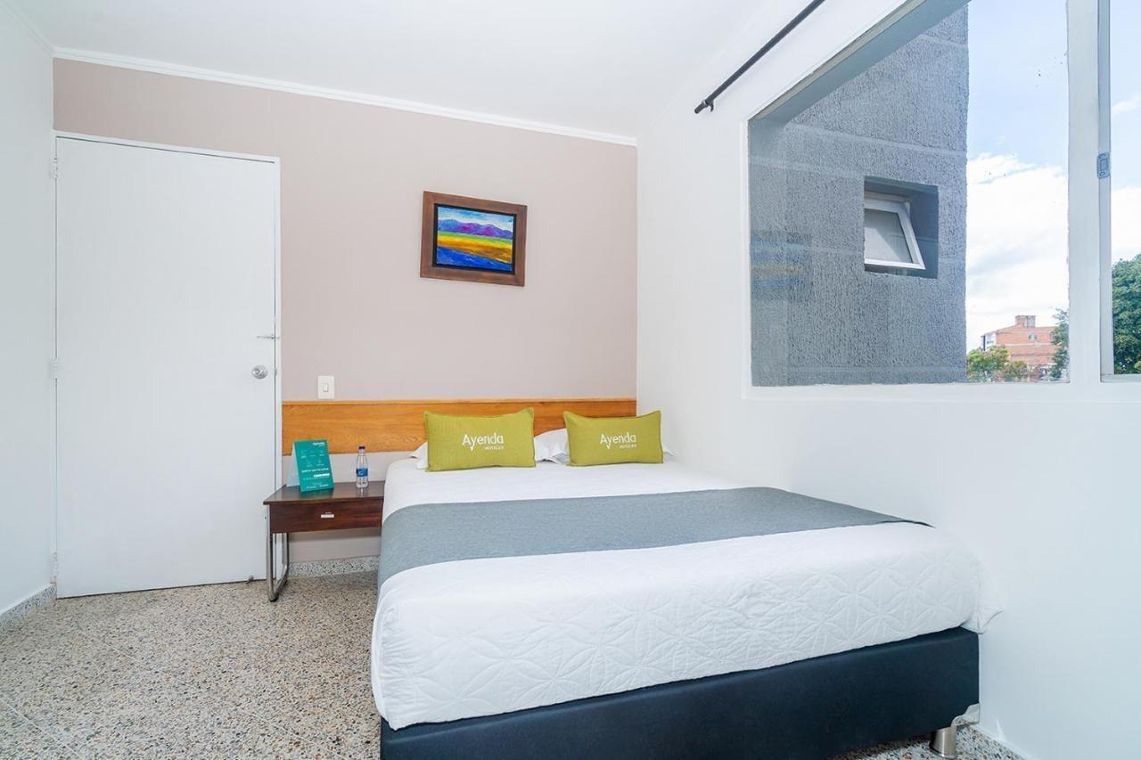 Hotel Oasis Rionegro Exterior photo