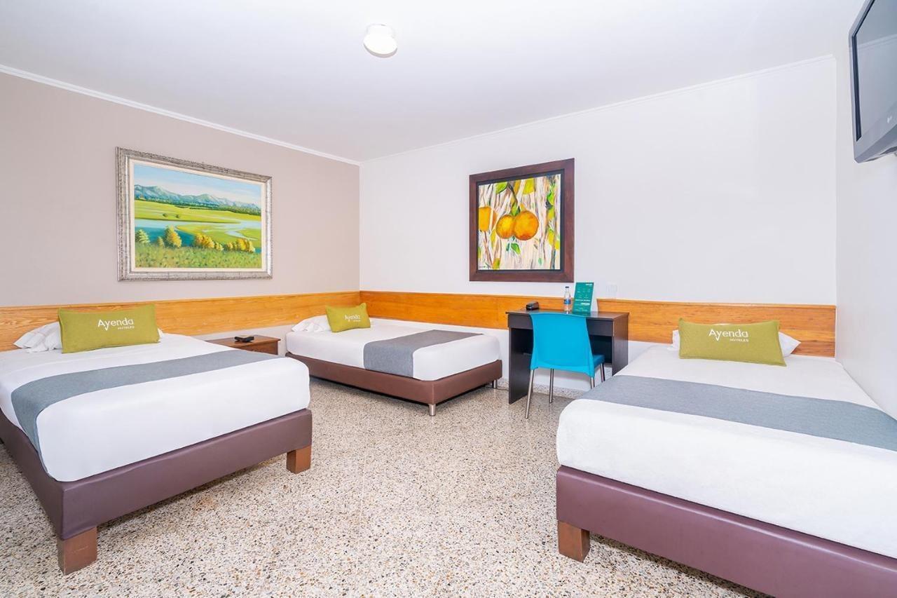 Hotel Oasis Rionegro Exterior photo